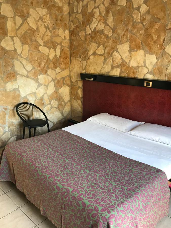 American Motel Чистерна-ді-Латіна Екстер'єр фото